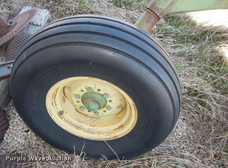 image for item MI9313 John Deere A2700  six bottom plow