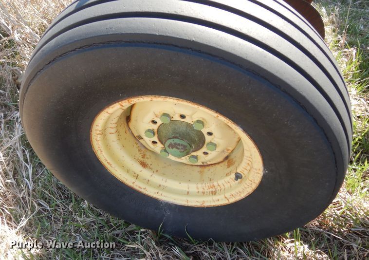 image for item MI9313 John Deere A2700  six bottom plow