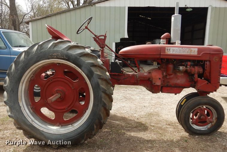 image for item MI9372 International Farmall Super C  tractor