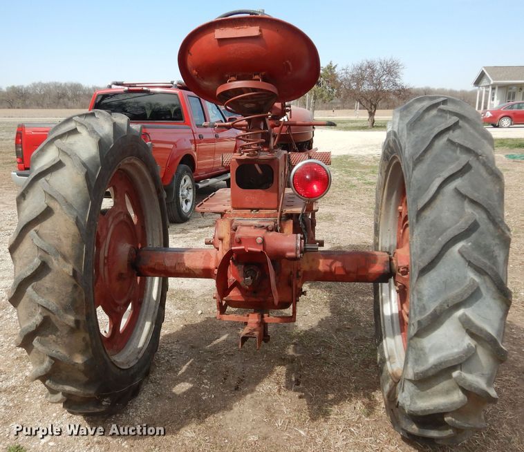 image for item MI9372 International Farmall Super C  tractor