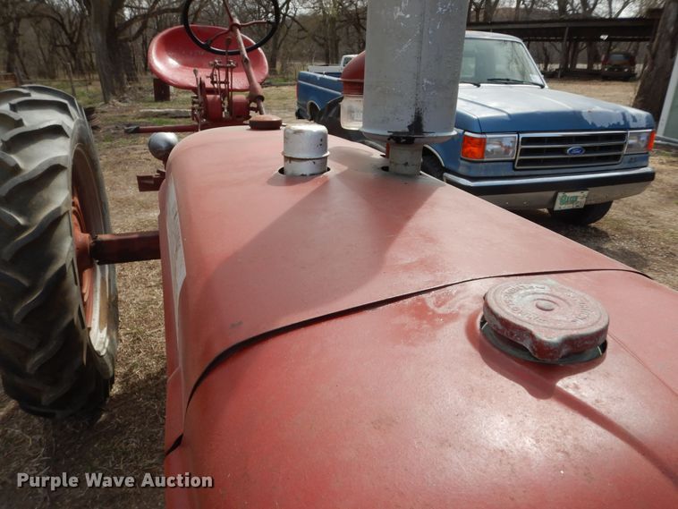 image for item MI9372 International Farmall Super C  tractor