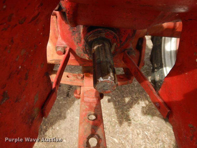 image for item MI9372 International Farmall Super C  tractor