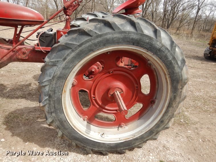 image for item MI9372 International Farmall Super C  tractor