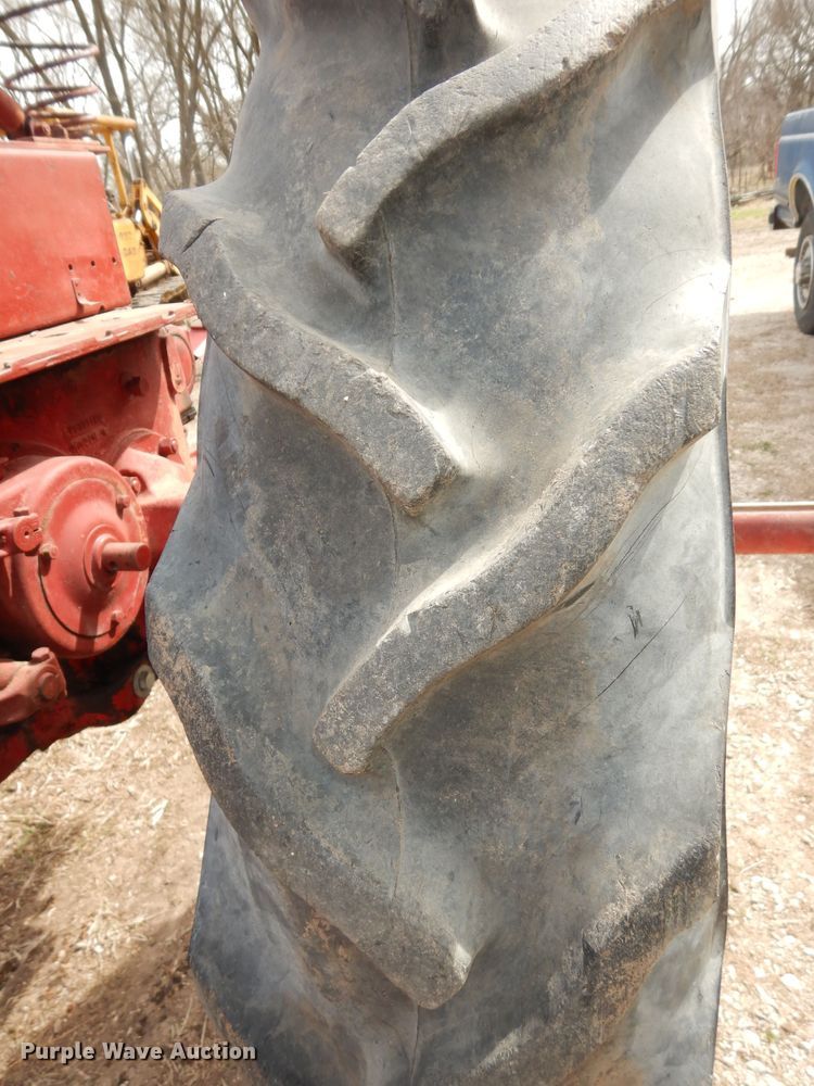 image for item MI9372 International Farmall Super C  tractor