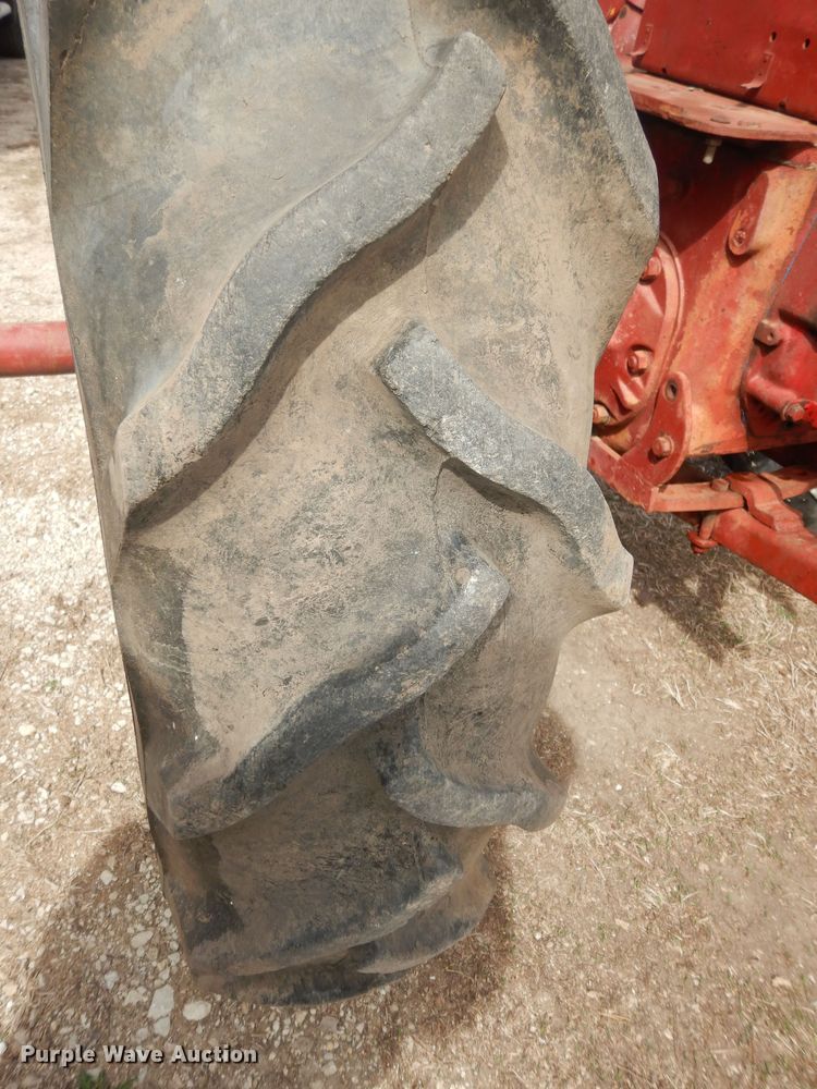 image for item MI9372 International Farmall Super C  tractor