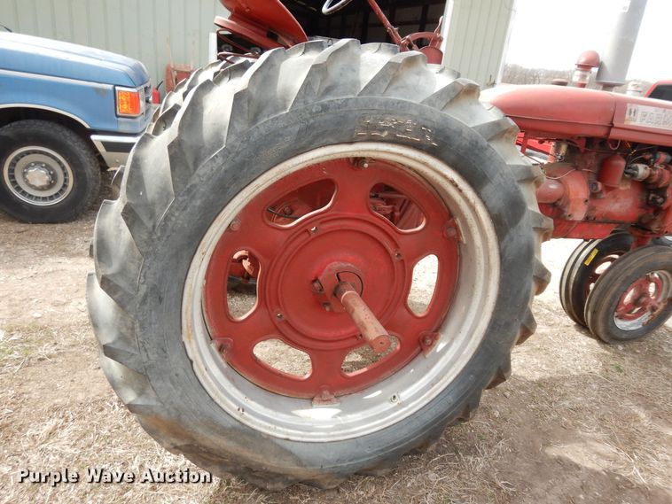 image for item MI9372 International Farmall Super C  tractor