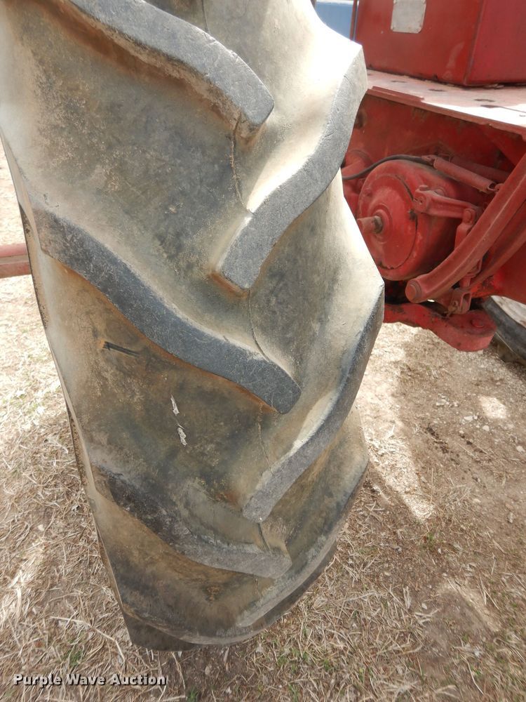 image for item MI9372 International Farmall Super C  tractor