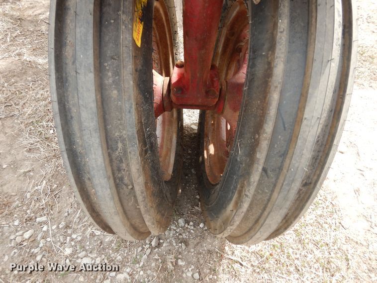 image for item MI9372 International Farmall Super C  tractor