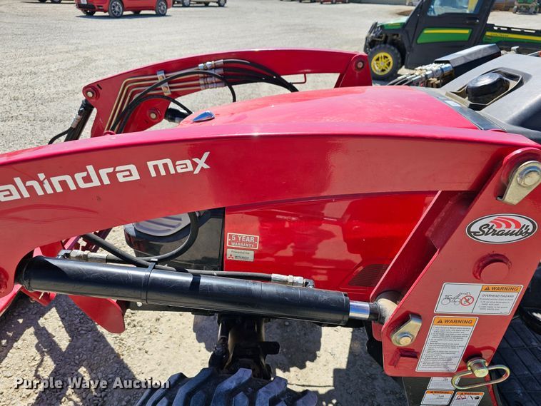 image for item MI9486 Mahindra Max 26XL HST  tractor