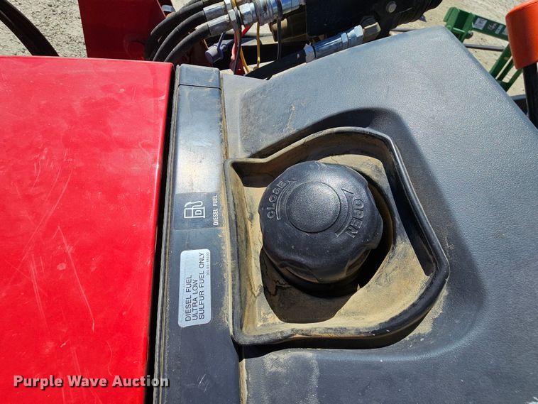 image for item MI9486 Mahindra Max 26XL HST  tractor