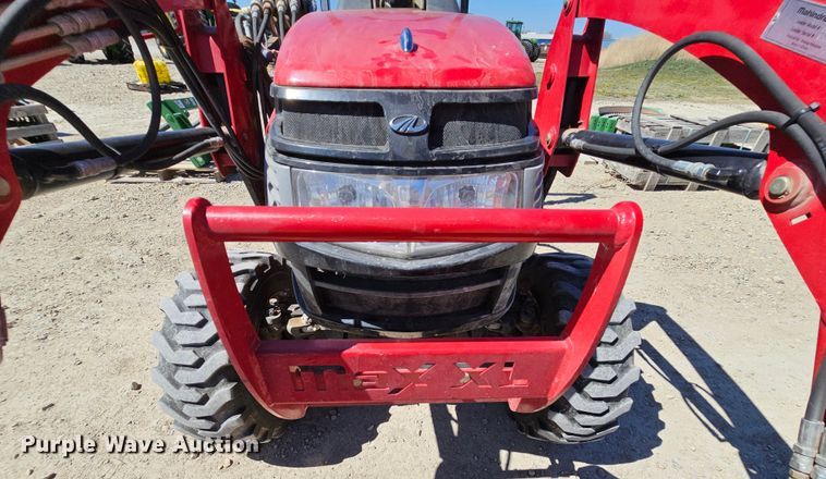 image for item MI9486 Mahindra Max 26XL HST  tractor