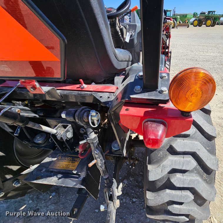 image for item MI9486 Mahindra Max 26XL HST  tractor