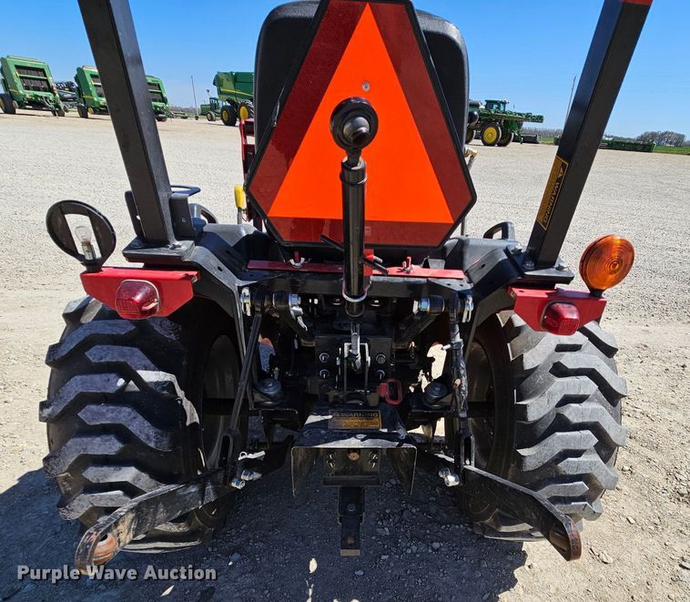 image for item MI9486 Mahindra Max 26XL HST  tractor