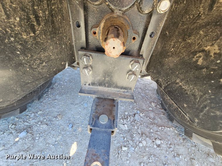 image for item MI9486 Mahindra Max 26XL HST  tractor