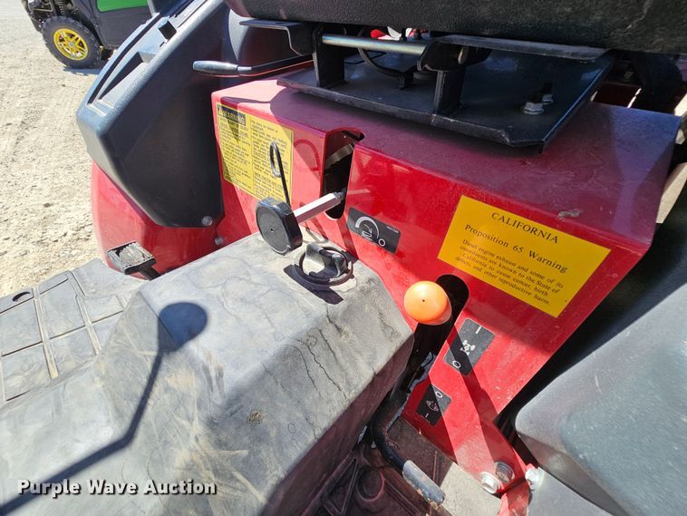 image for item MI9486 Mahindra Max 26XL HST  tractor