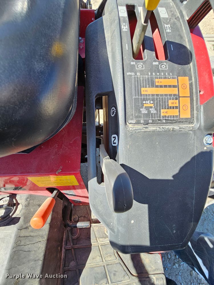 image for item MI9486 Mahindra Max 26XL HST  tractor