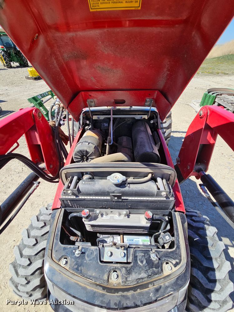 image for item MI9486 Mahindra Max 26XL HST  tractor