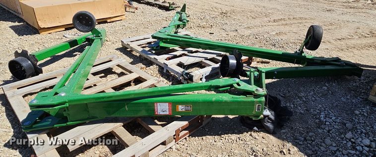 image for item MI9487 John Deere  planter marker arms
