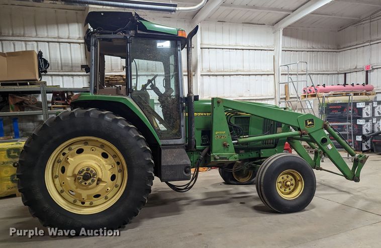 image for item MN9841 1999 John Deere 7210  tractor