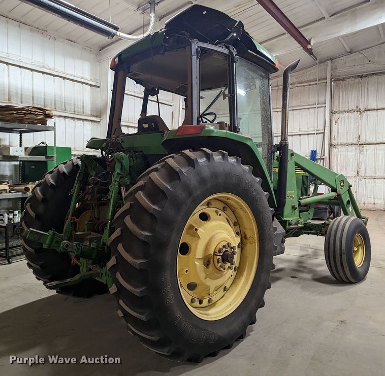 image for item MN9841 1999 John Deere 7210  tractor