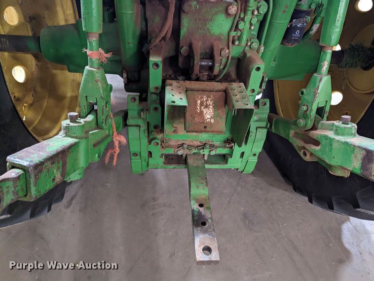 image for item MN9841 1999 John Deere 7210  tractor