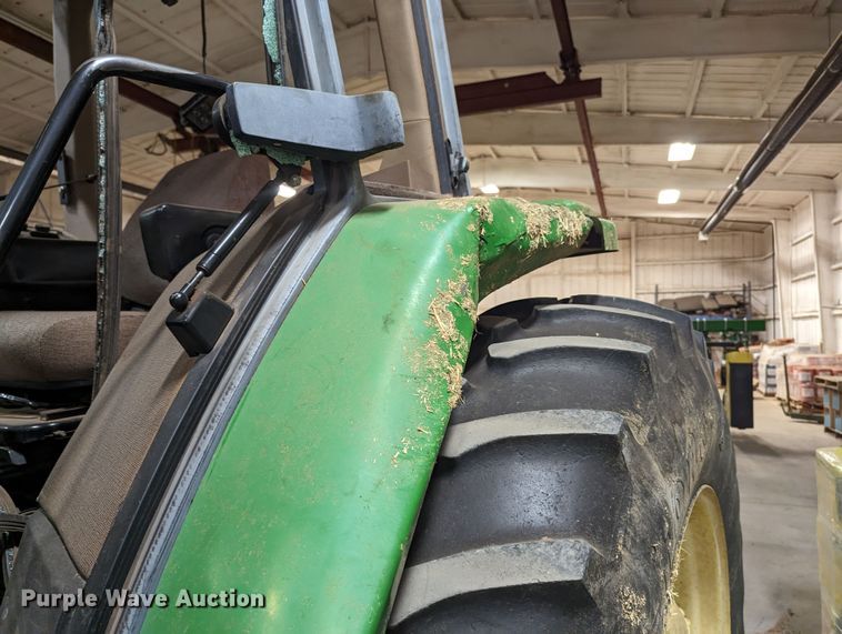 image for item MN9841 1999 John Deere 7210  tractor