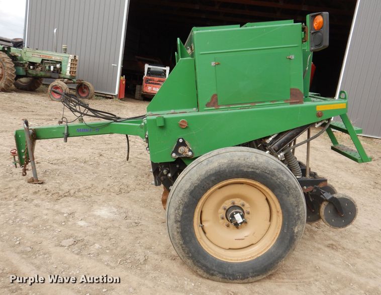 image for item MO9601 Great Plains 1005NG  no-till grain drill
