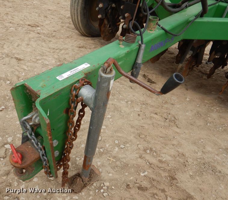 image for item MO9601 Great Plains 1005NG  no-till grain drill
