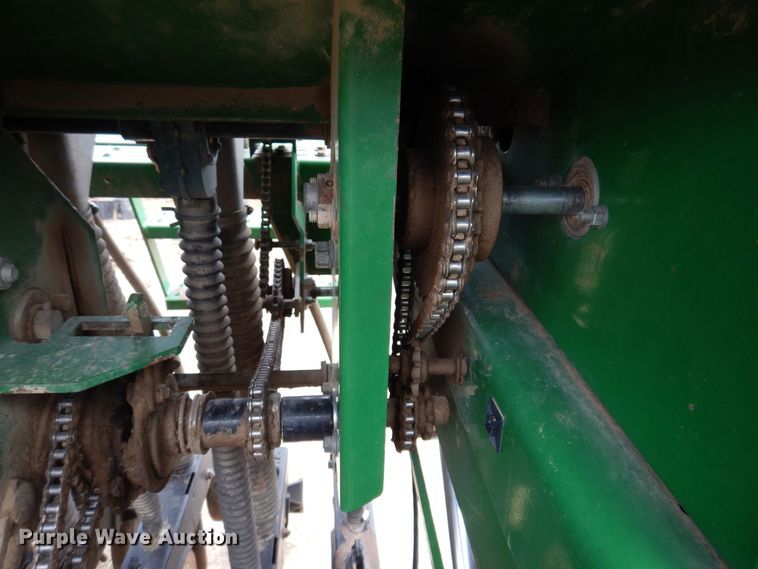 image for item MO9601 Great Plains 1005NG  no-till grain drill