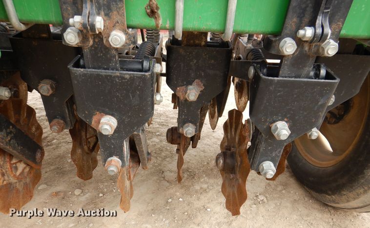 image for item MO9601 Great Plains 1005NG  no-till grain drill