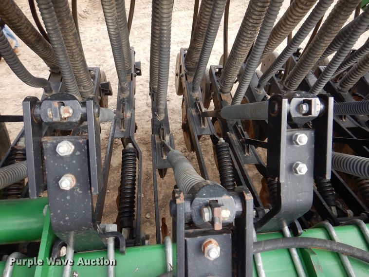 image for item MO9601 Great Plains 1005NG  no-till grain drill