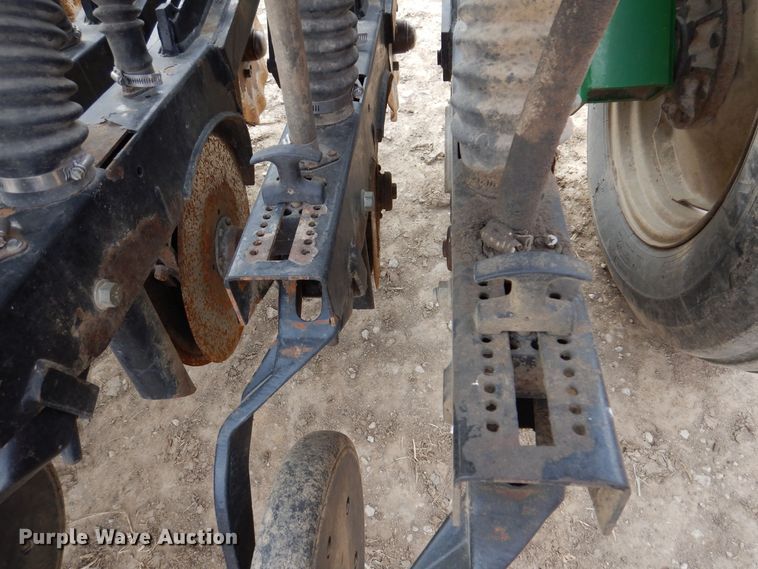 image for item MO9601 Great Plains 1005NG  no-till grain drill