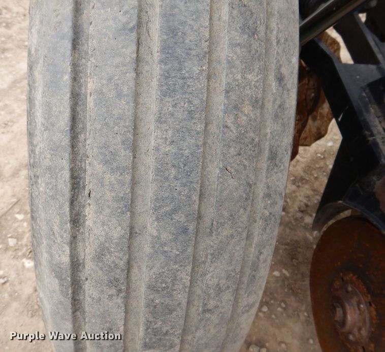 image for item MO9601 Great Plains 1005NG  no-till grain drill