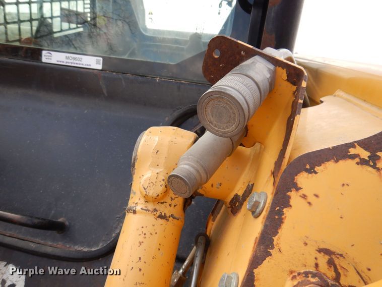 image for item MO9602 2002 John Deere 250  skid steer loader