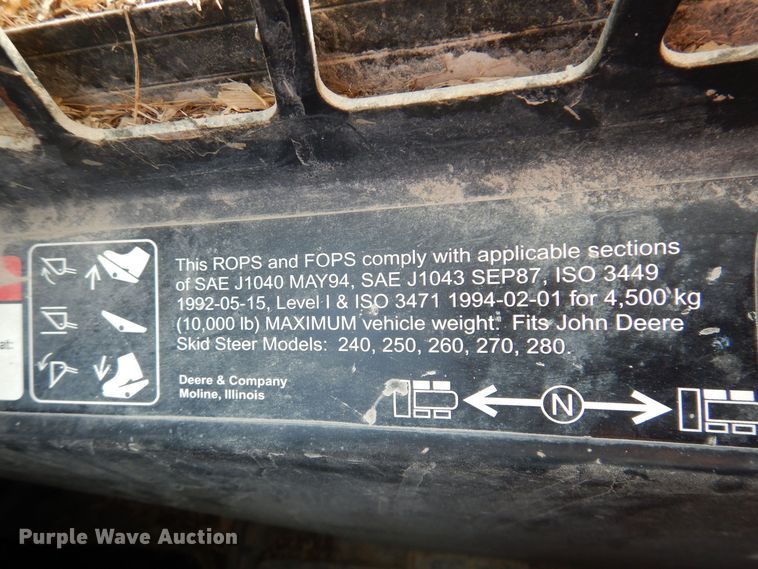 image for item MO9602 2002 John Deere 250  skid steer loader