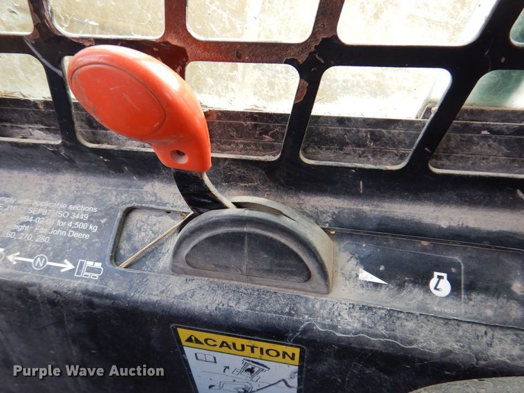 image for item MO9602 2002 John Deere 250  skid steer loader