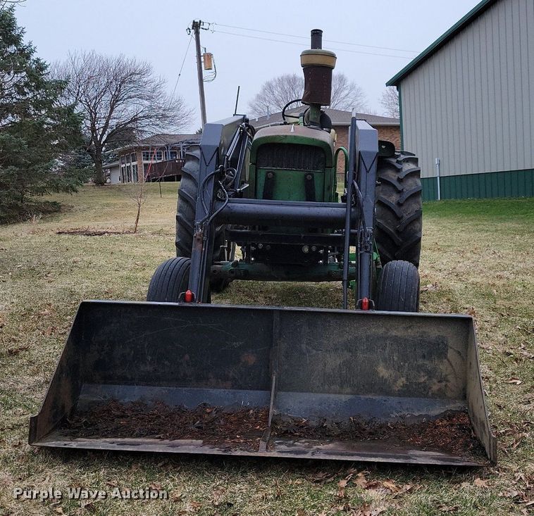 image for item MO9614 1963 John Deere 4010  tractor