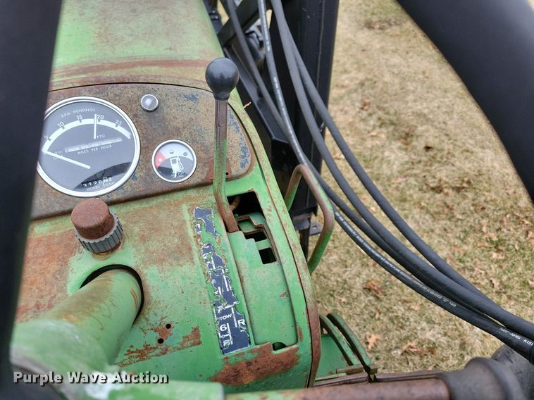 image for item MO9614 1963 John Deere 4010  tractor