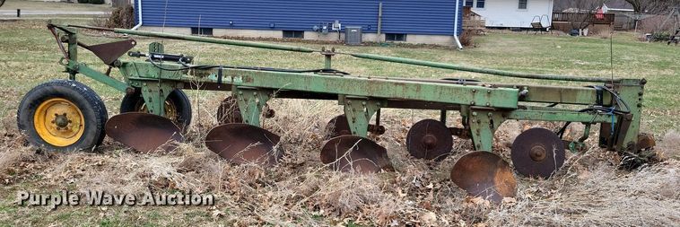 image for item MO9616 John Deere 1350-1450  four bottom plow