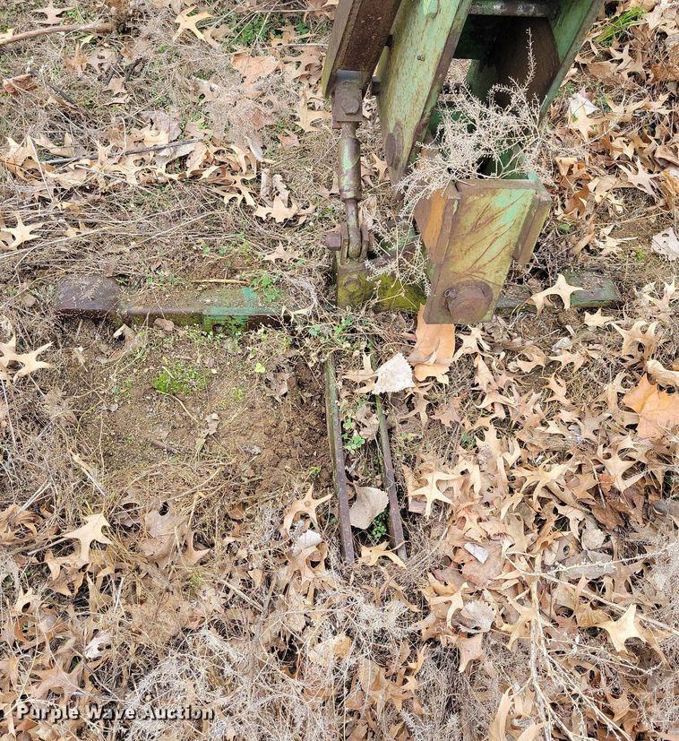 image for item MO9616 John Deere 1350-1450  four bottom plow