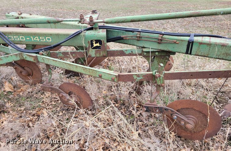 image for item MO9616 John Deere 1350-1450  four bottom plow