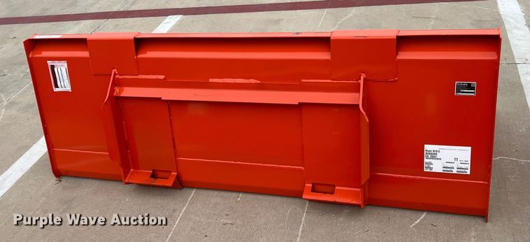 image for item MQ9884 Kubota M1815  83"W bucket