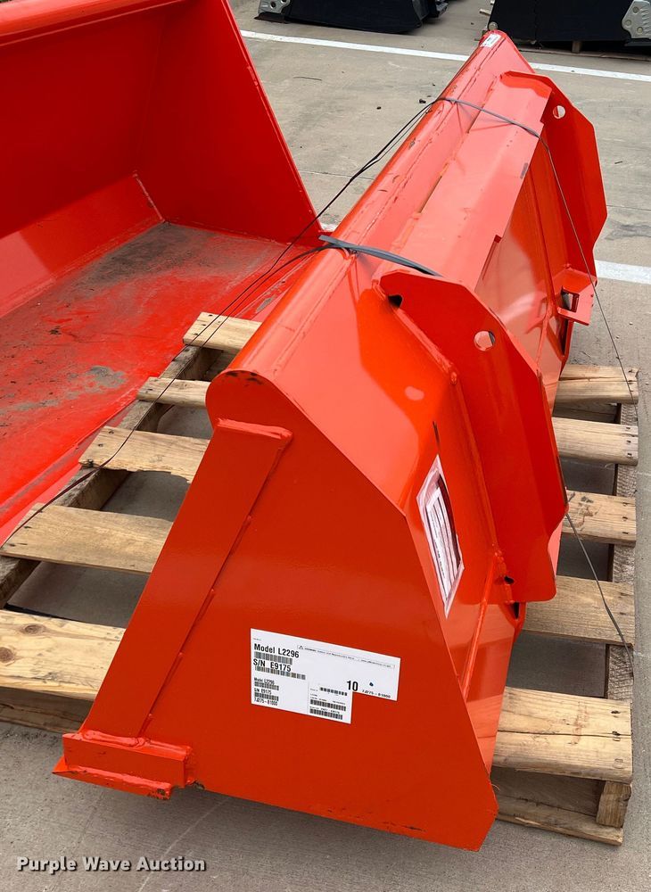 image for item MQ9885 Kubota L2296  72"W bucket