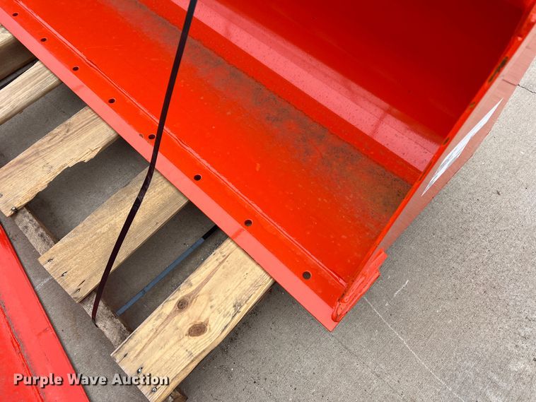 image for item MQ9885 Kubota L2296  72"W bucket