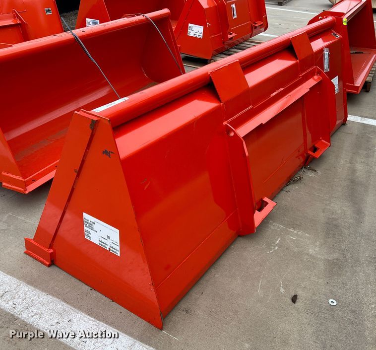 image for item MQ9886 Kubota M1886  96"W bucket