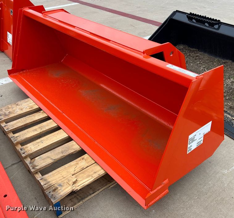 image for item MQ9887 Kubota L2236  72"W bucket