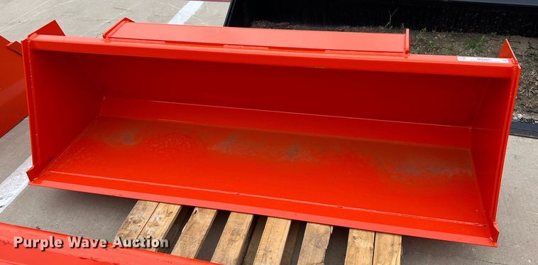 image for item MQ9887 Kubota L2236  72"W bucket