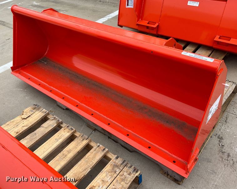 image for item MQ9889 Kubota L2296  72"W bucket