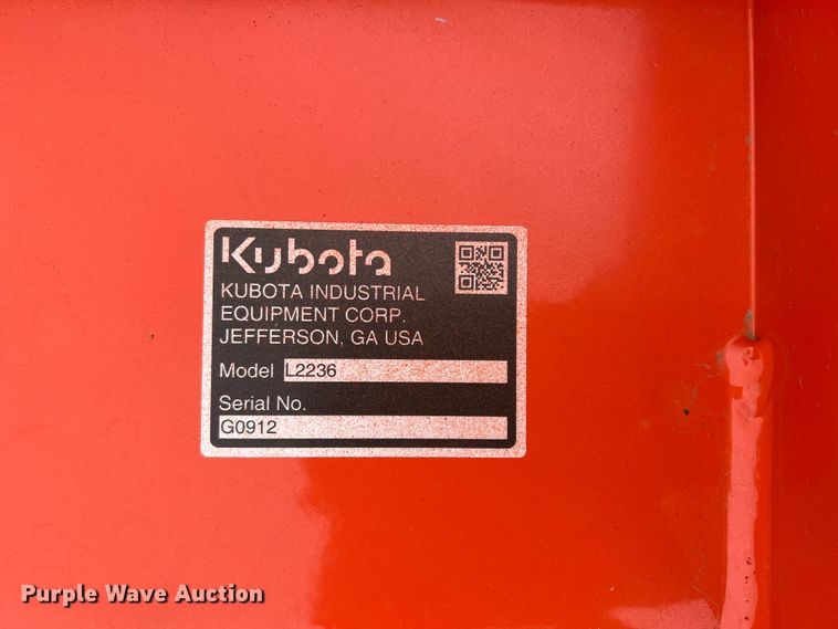 image for item MQ9890 Kubota L2236  72"W bucket