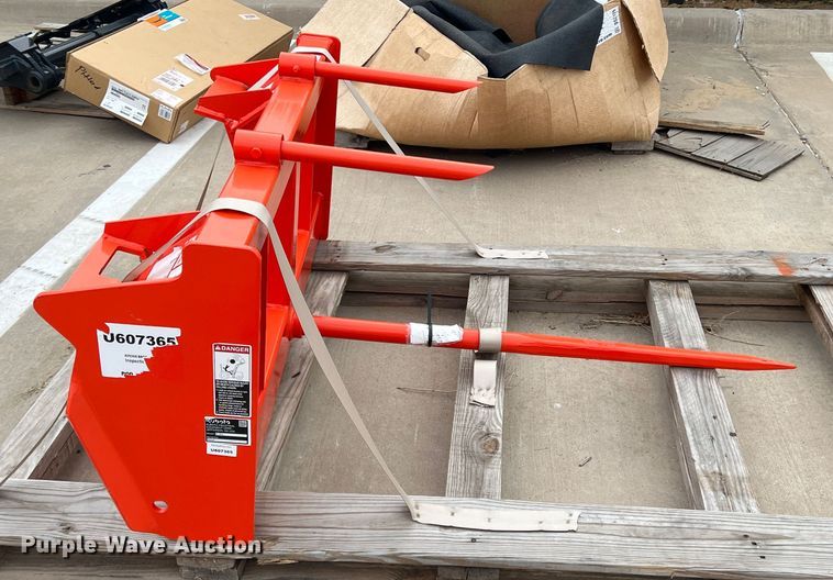 image for item MQ9891 Kubota M1804  bale spear